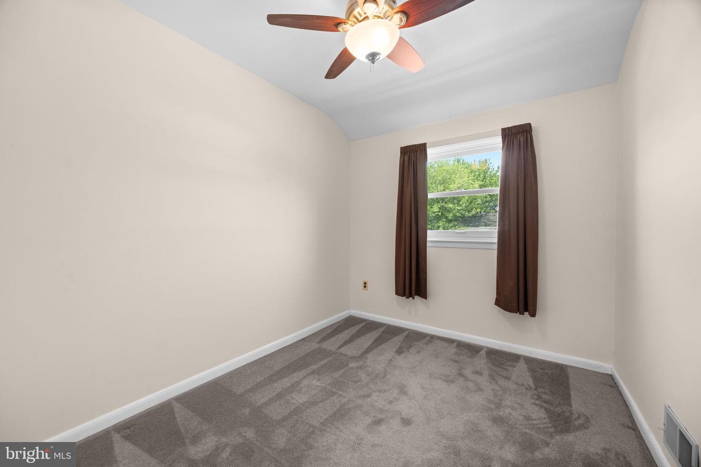 8549 Harris Avenue photo 20