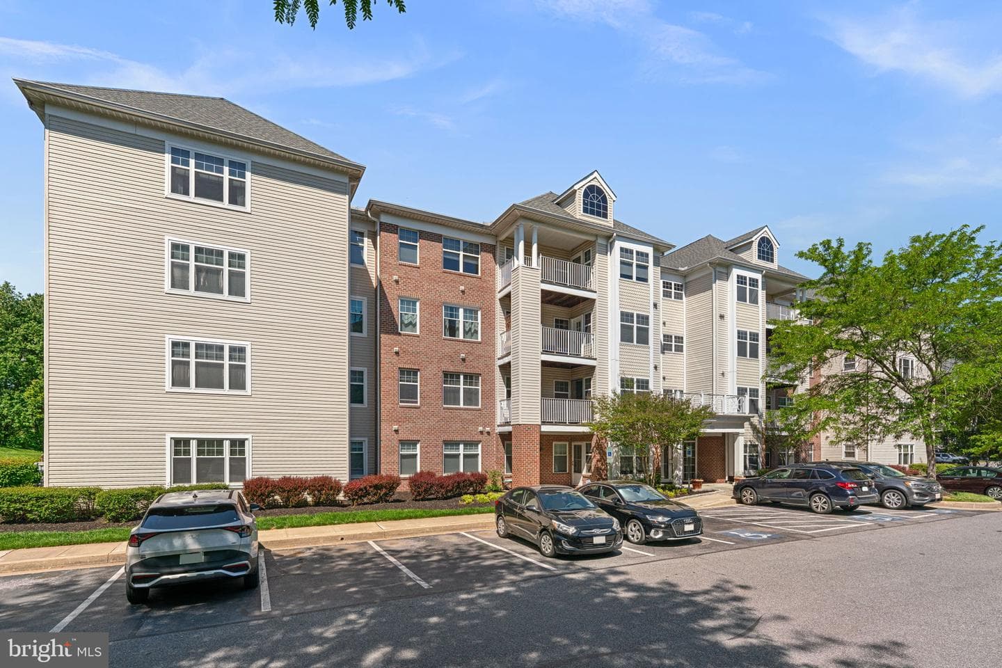 4550 Chaucer Way #406 photo 28