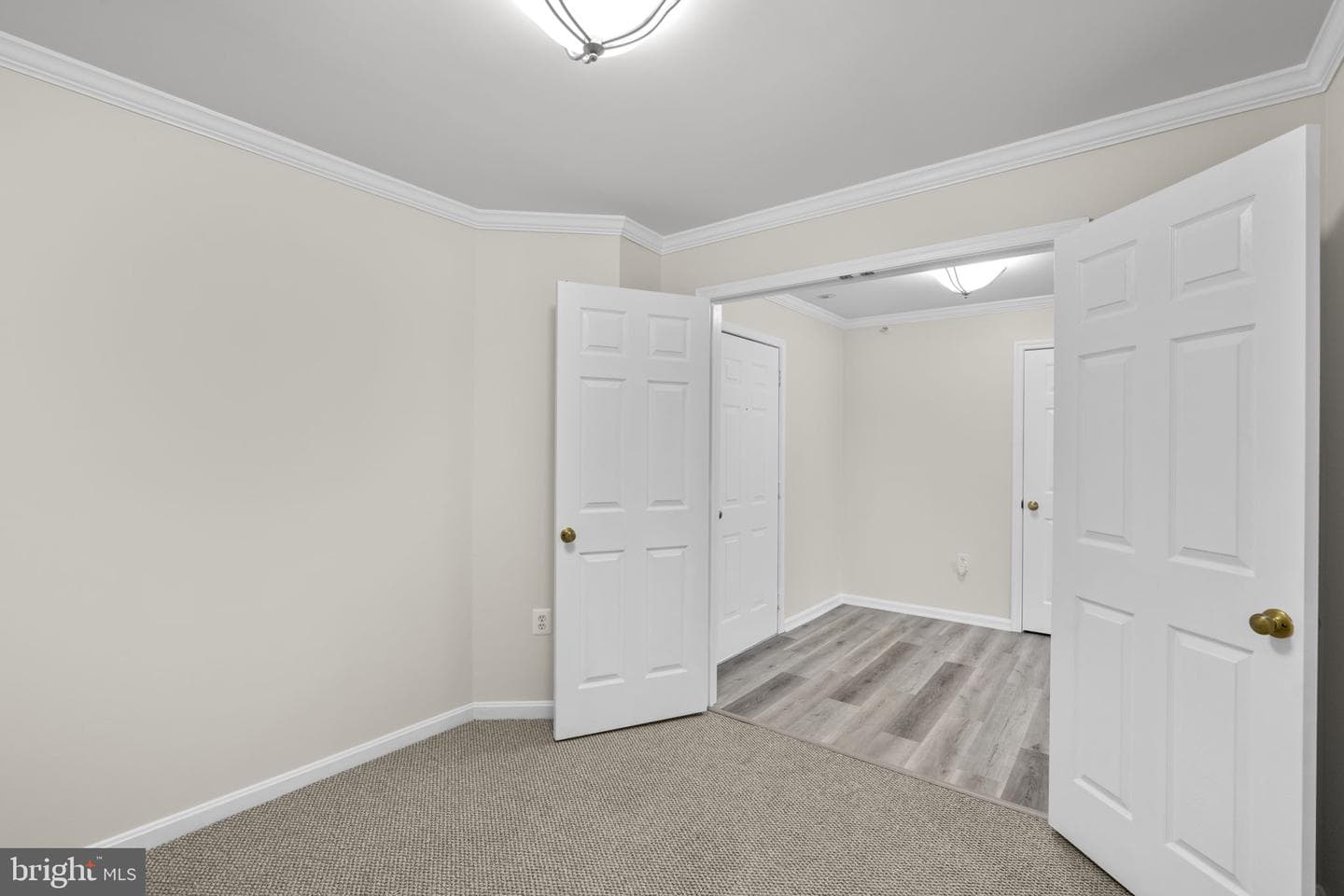 4550 Chaucer Way #406 photo 4