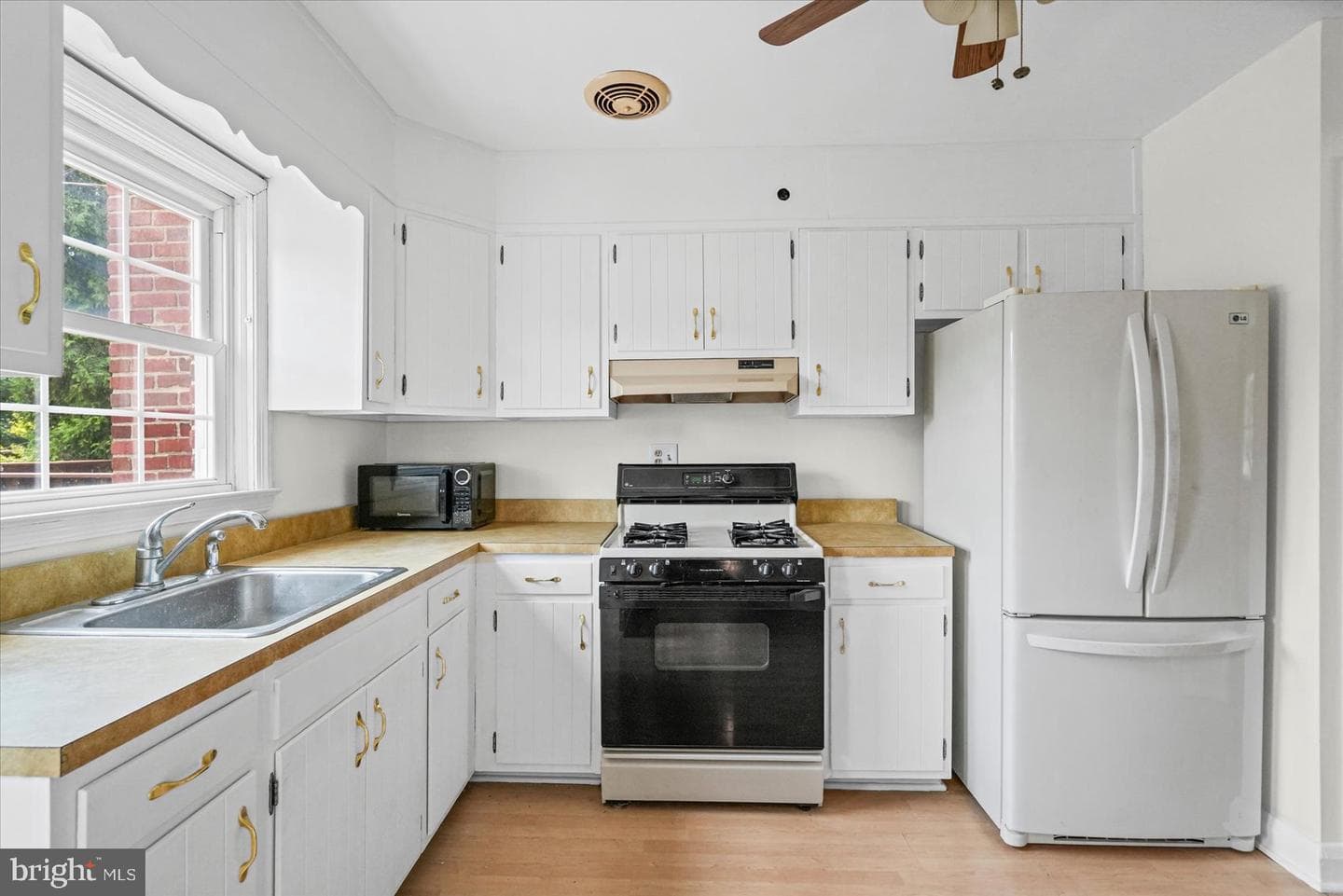 8113 Glen Gary Road photo 12