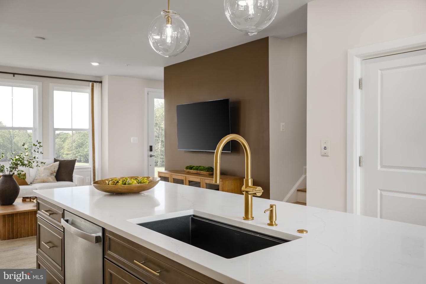 9442 Gerst Road photo 6