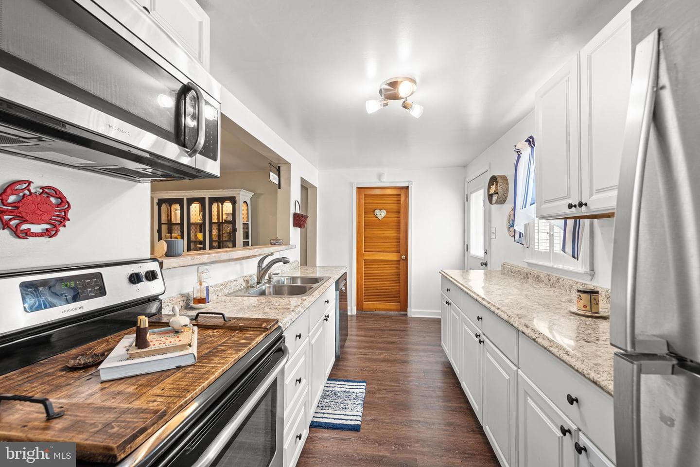 8011 Shore Road photo 12