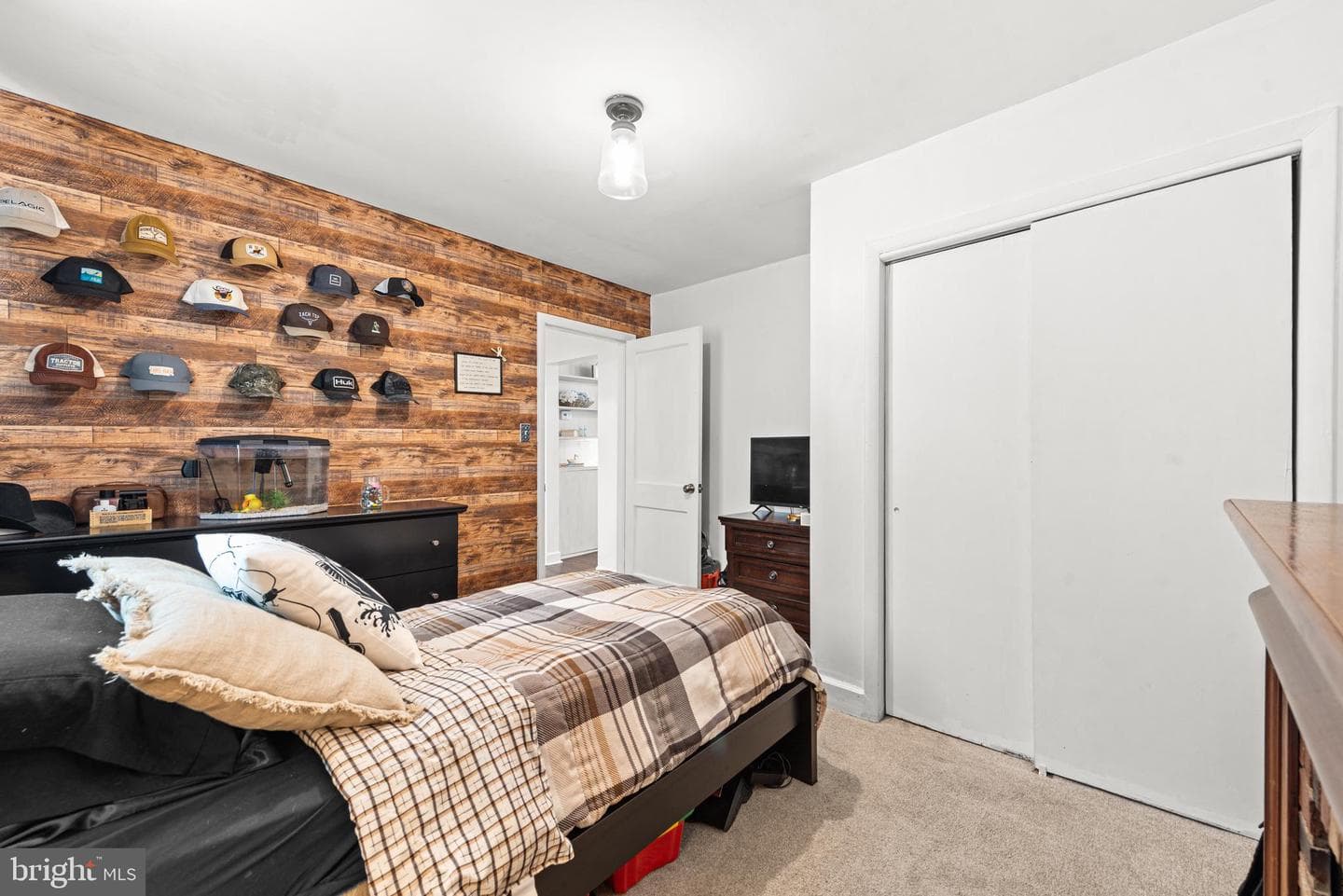 8011 Shore Road photo 17