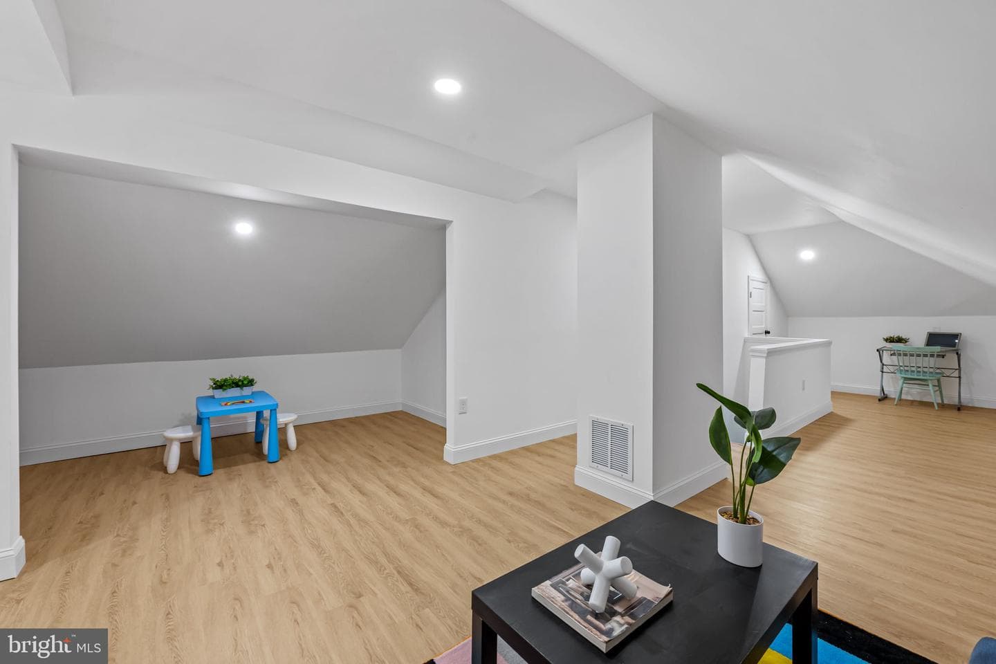 3020 Taylor Avenue photo 31