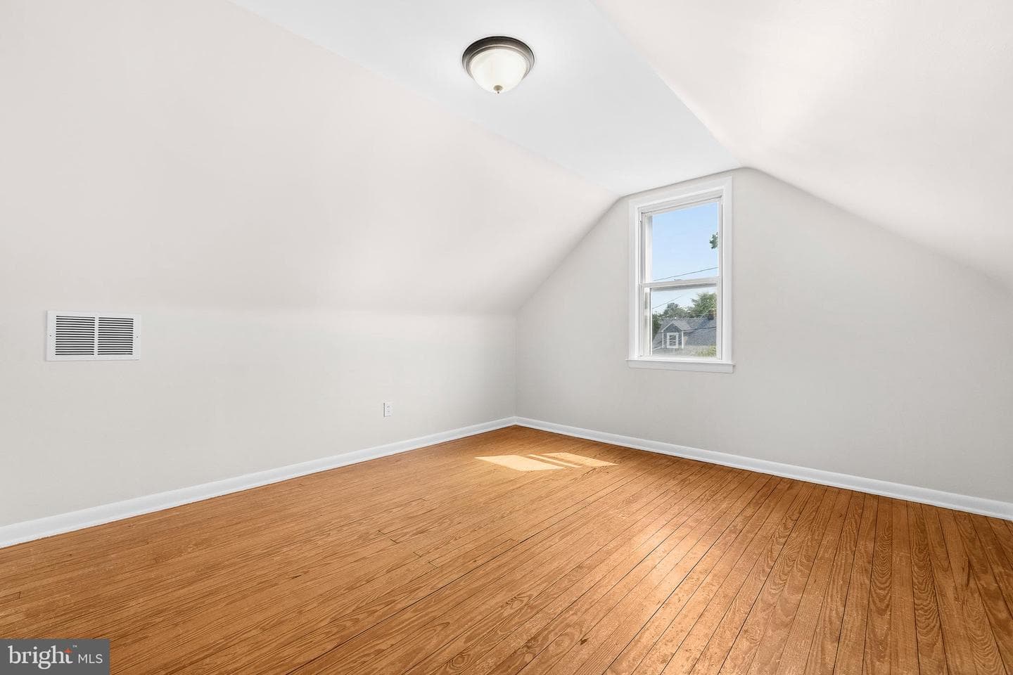 3016 5th Avenue photo 23