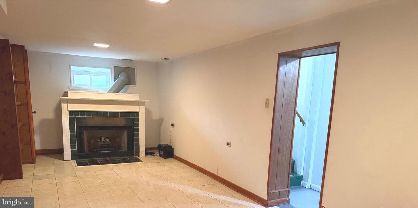 7915 Rolling View Avenue photo 54