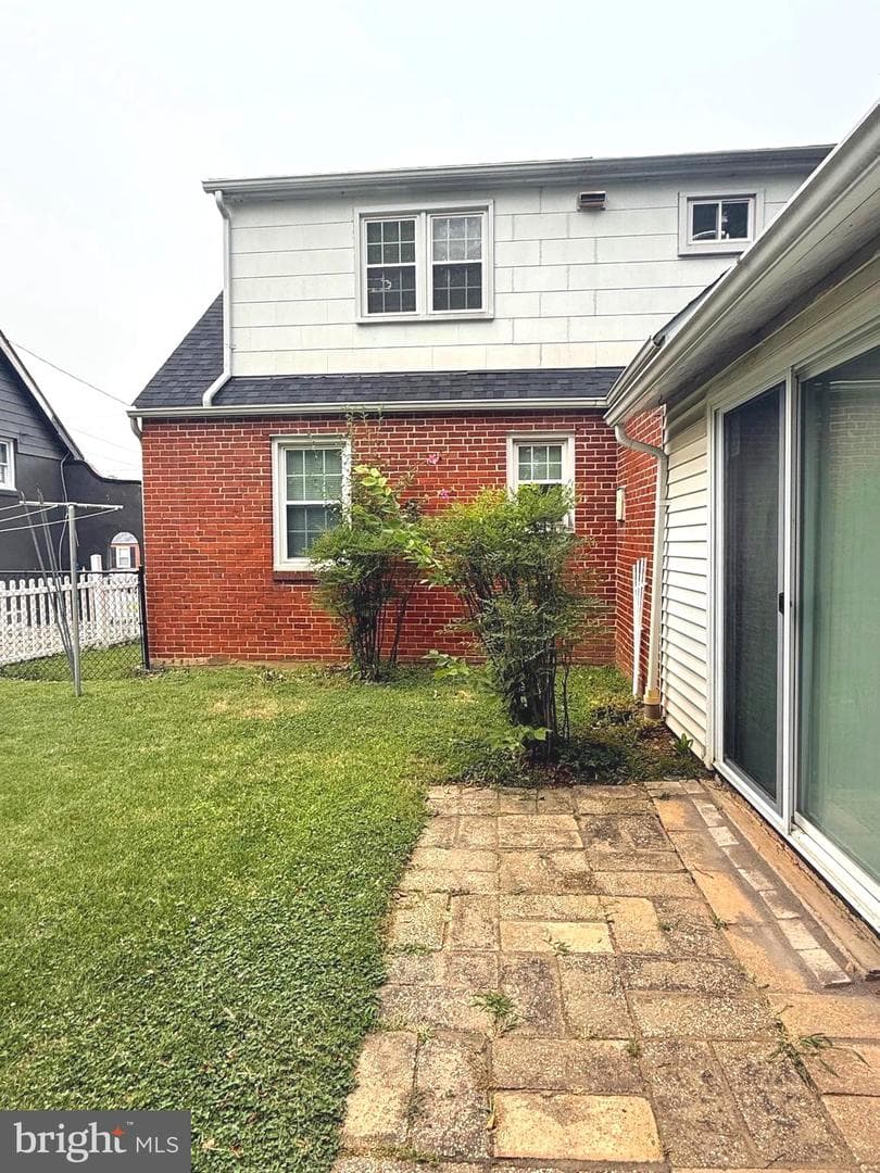 7915 Rolling View Avenue photo 67