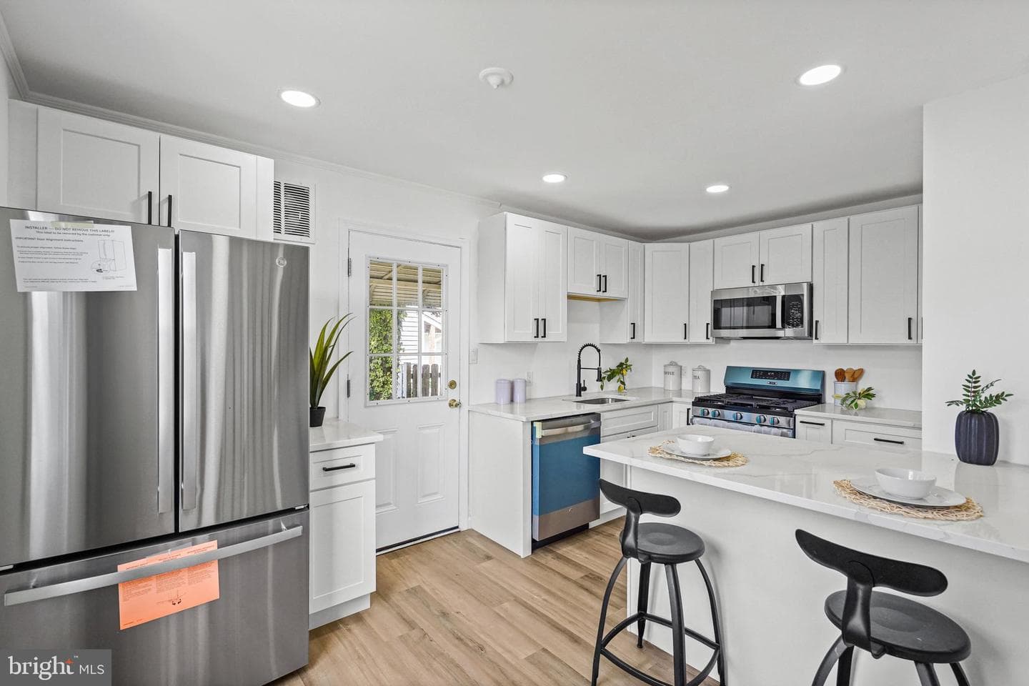 8226 Watersedge Road photo 11