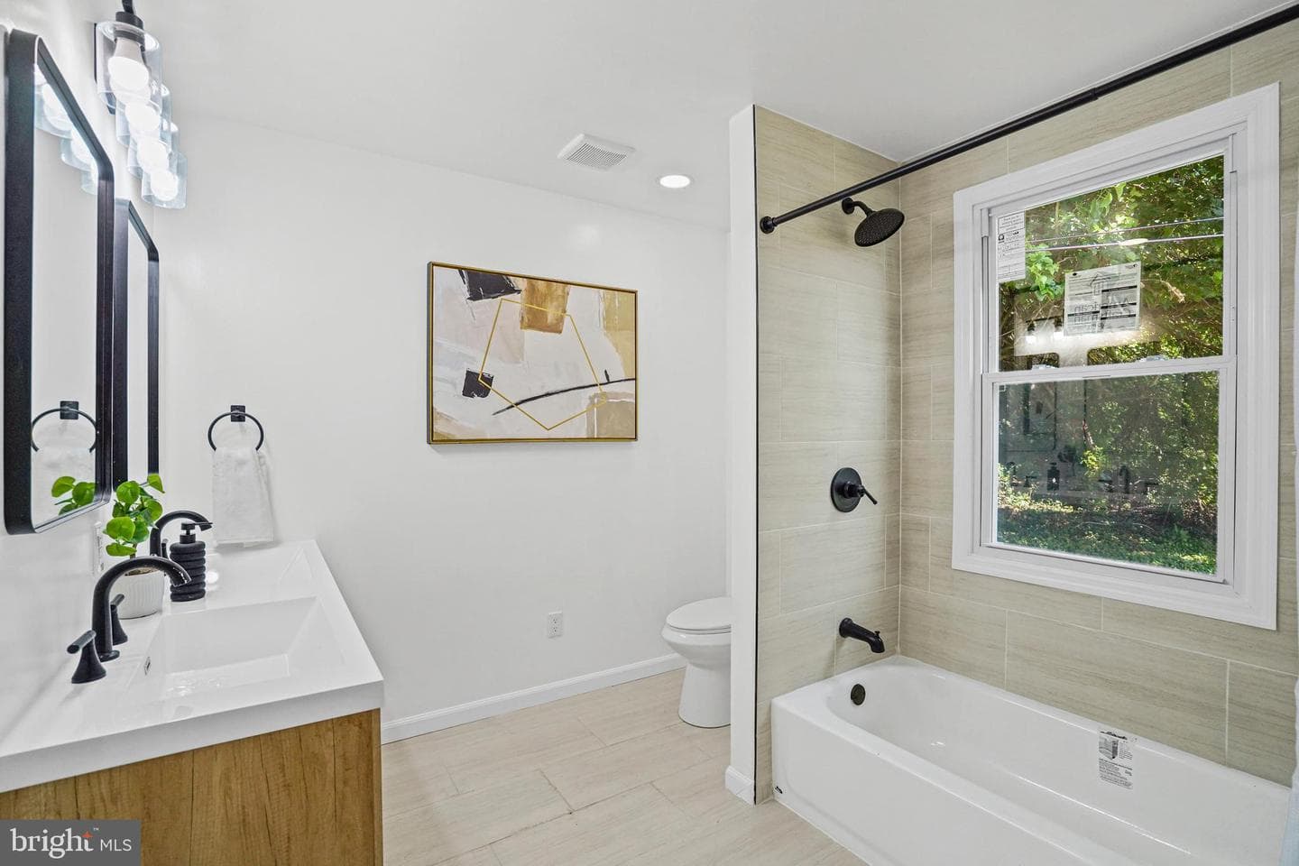 8226 Watersedge Road photo 9