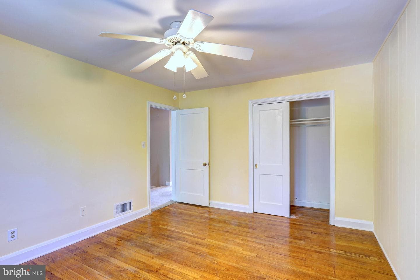 831 Bosley Avenue photo 3