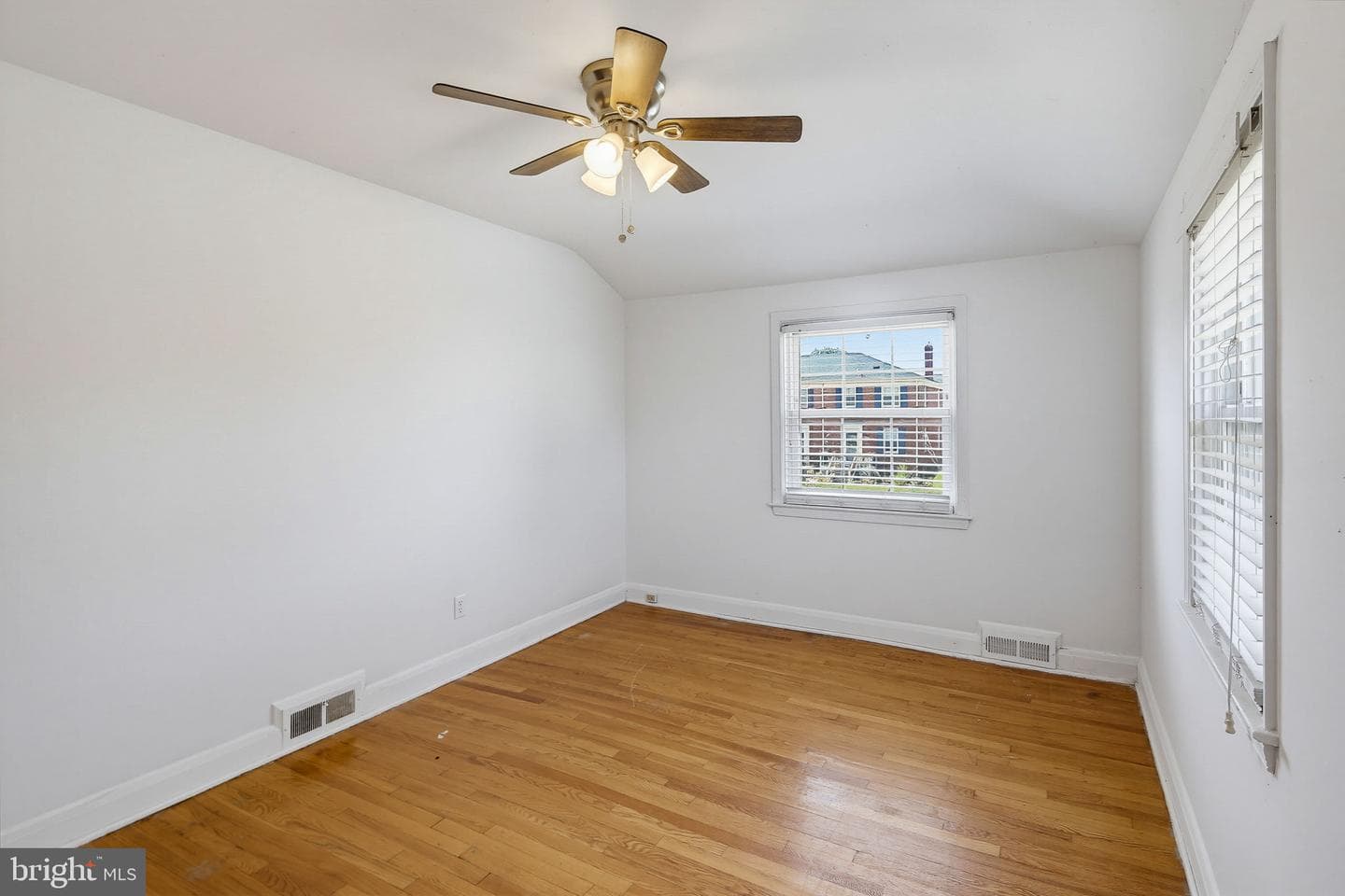 1744 Joan Avenue photo 14