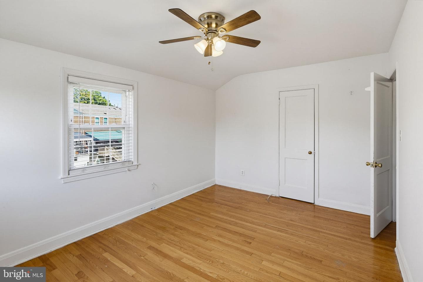 1744 Joan Avenue photo 16