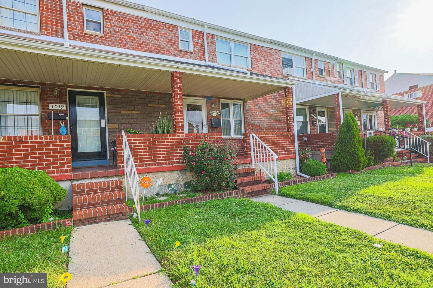 1021 Foxchase Lane photo 3
