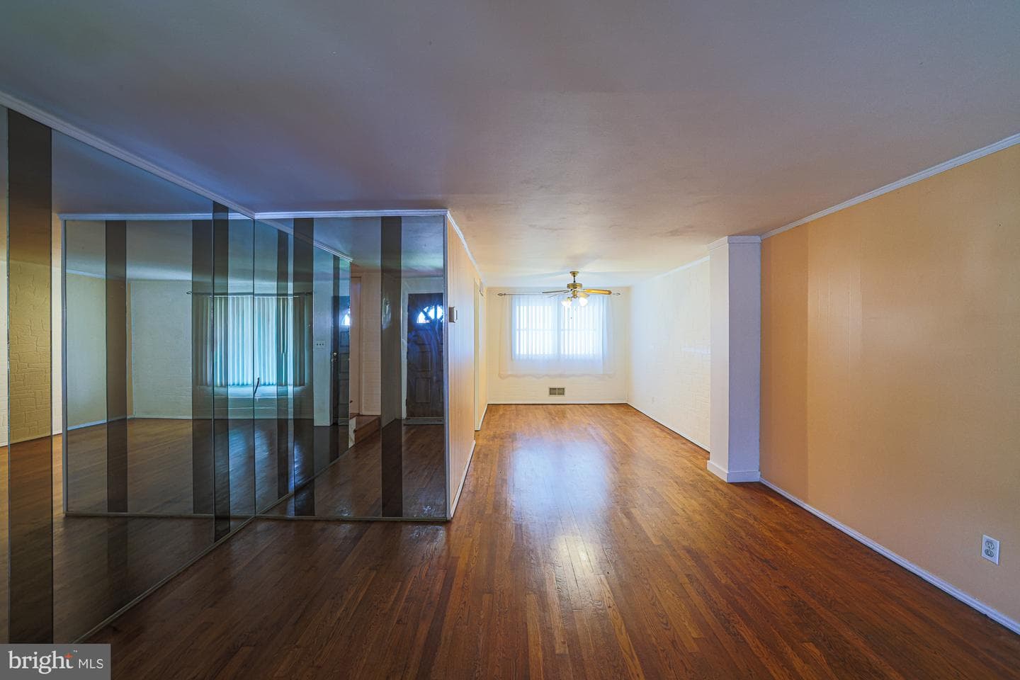 1021 Foxchase Lane photo 9