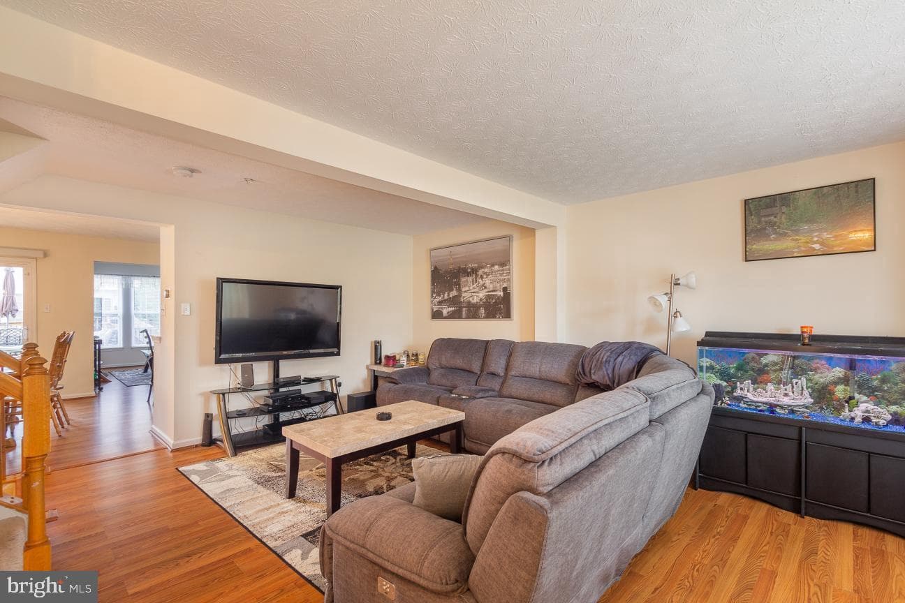 5303 Abbeywood Court photo 4