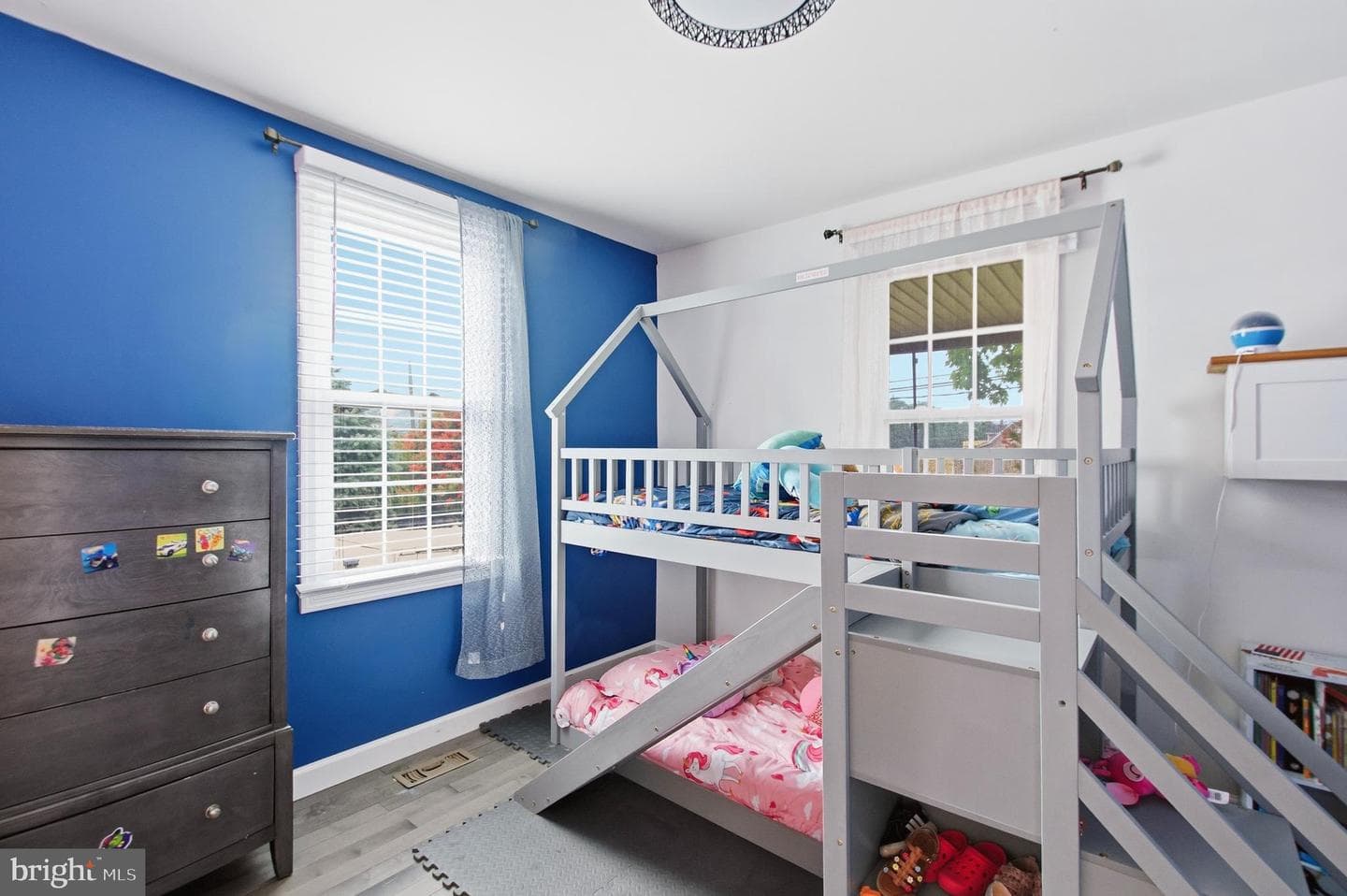 1742 Leslie Road photo 16