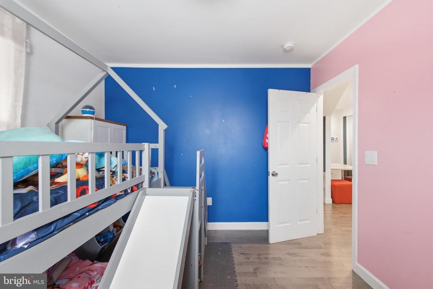 1742 Leslie Road photo 17