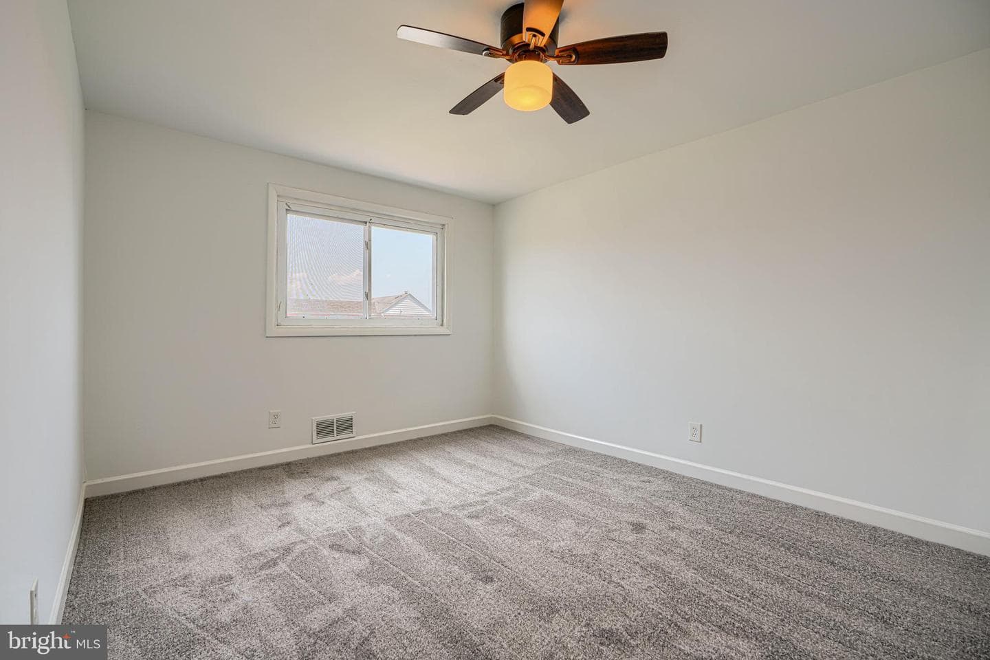 7827 Harold Road photo 23