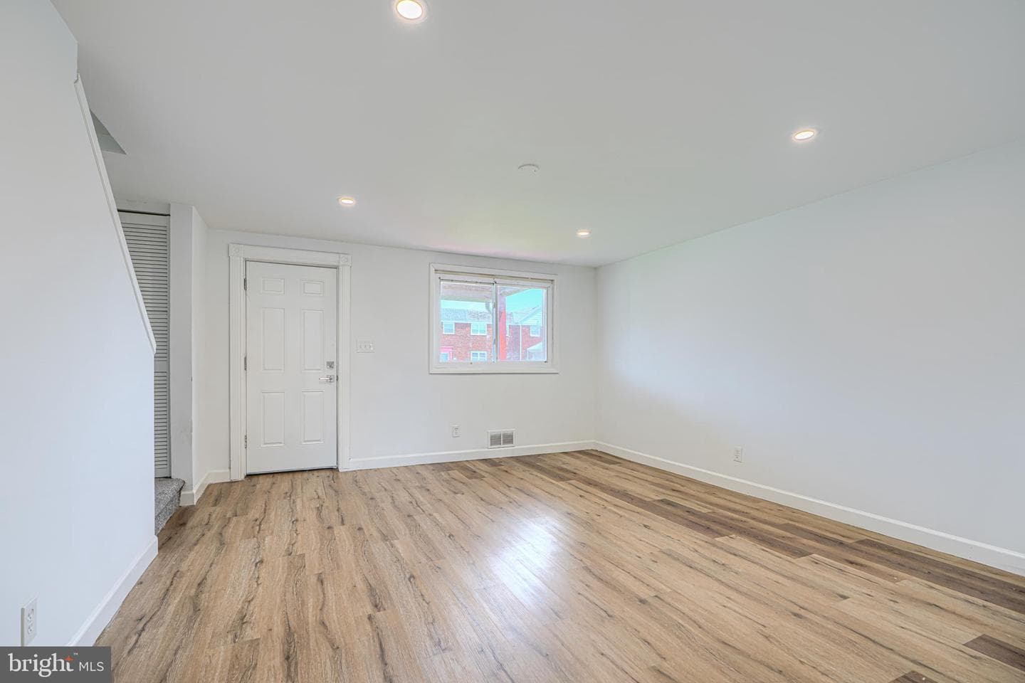 7827 Harold Road photo 6