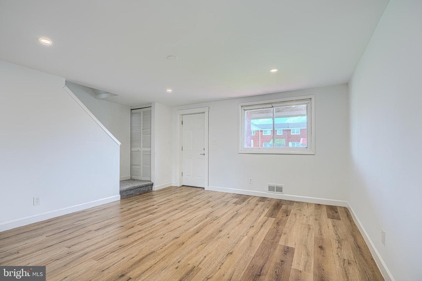 7827 Harold Road photo 7