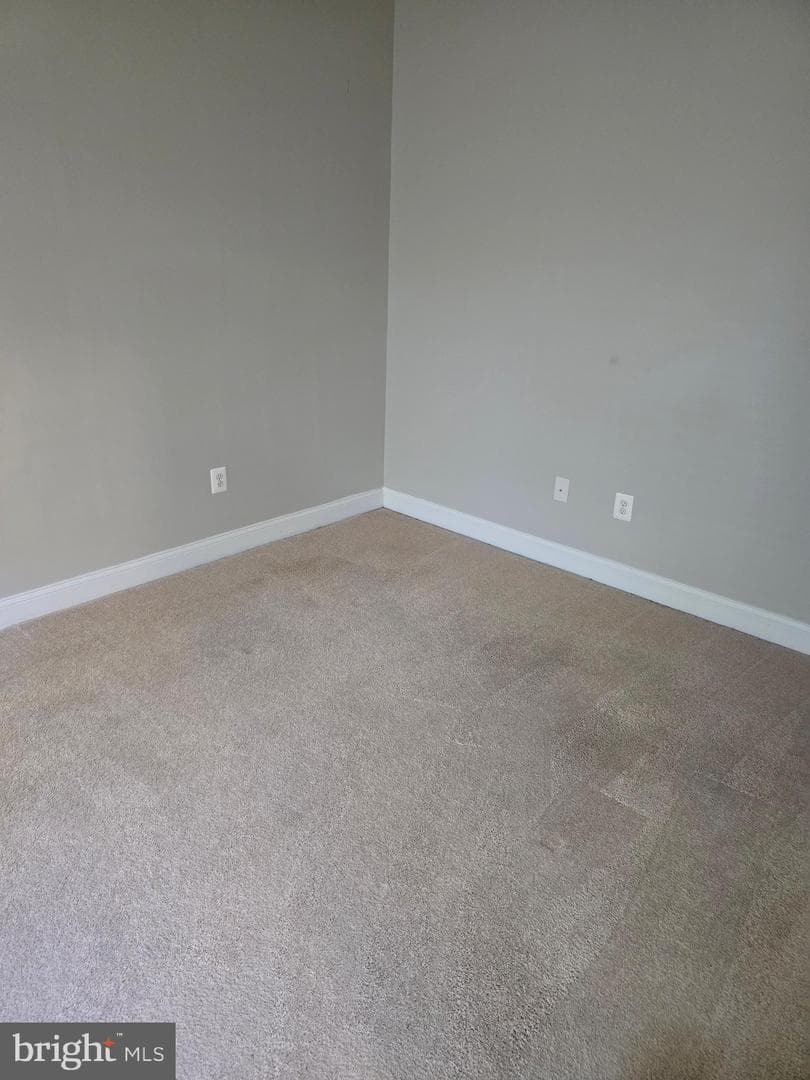 35 Meridian Lane photo 28