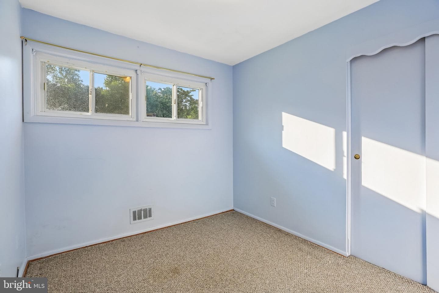 6824 Parsons Avenue photo 11