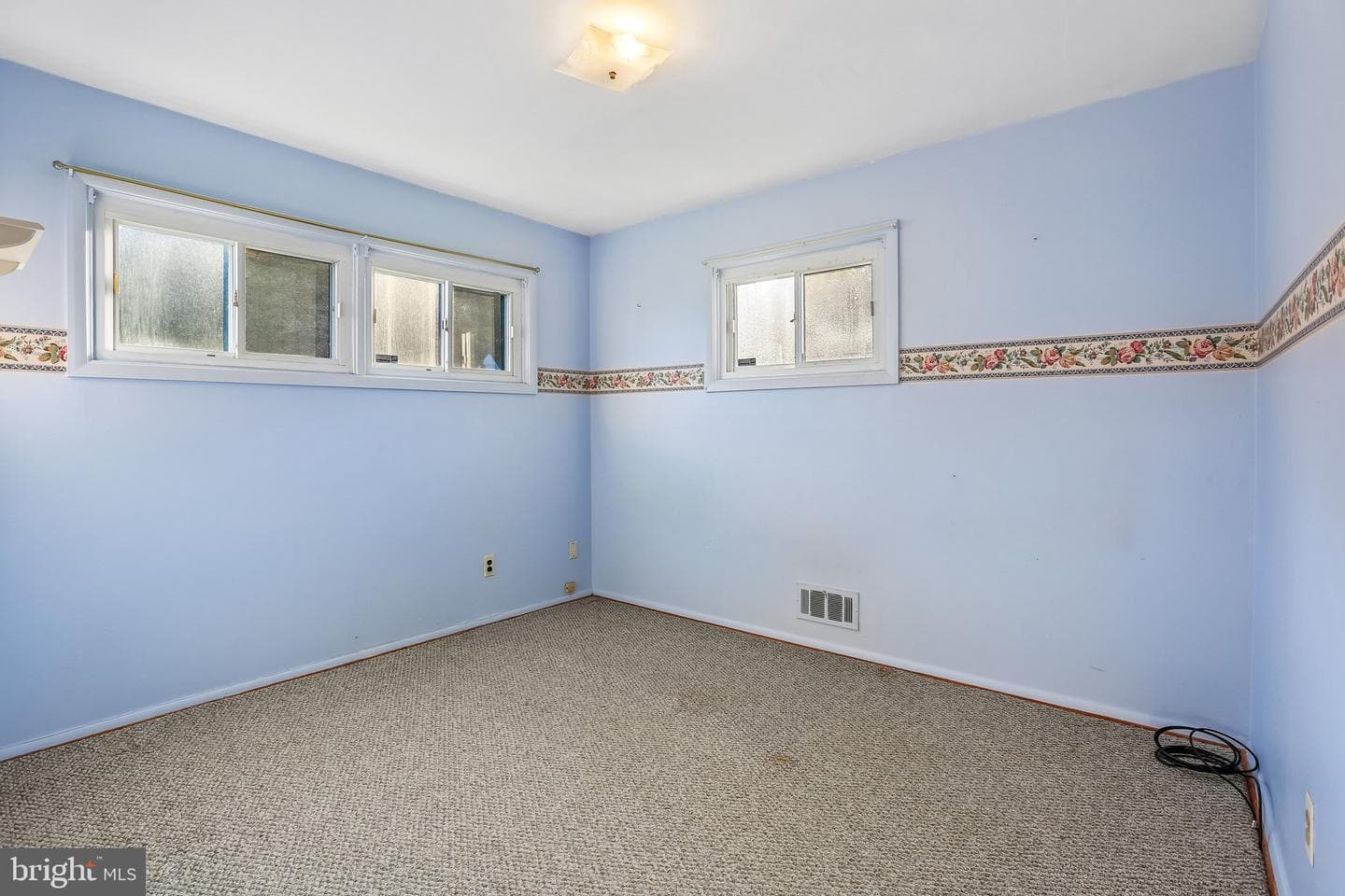 6824 Parsons Avenue photo 14