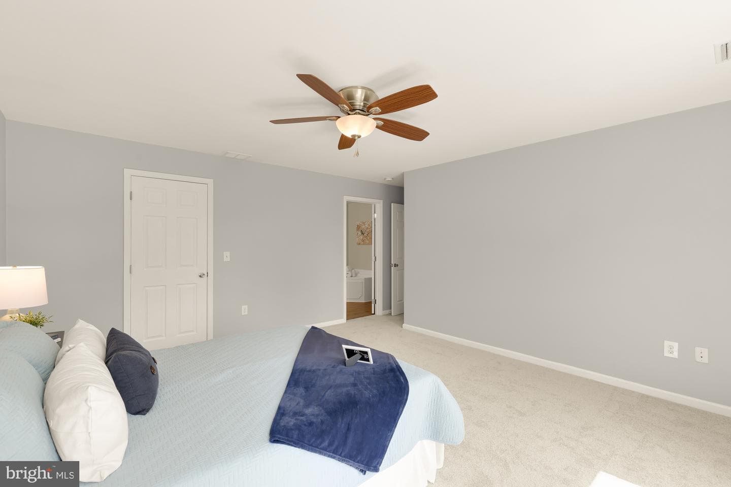 1831 Clarke Boulevard photo 25