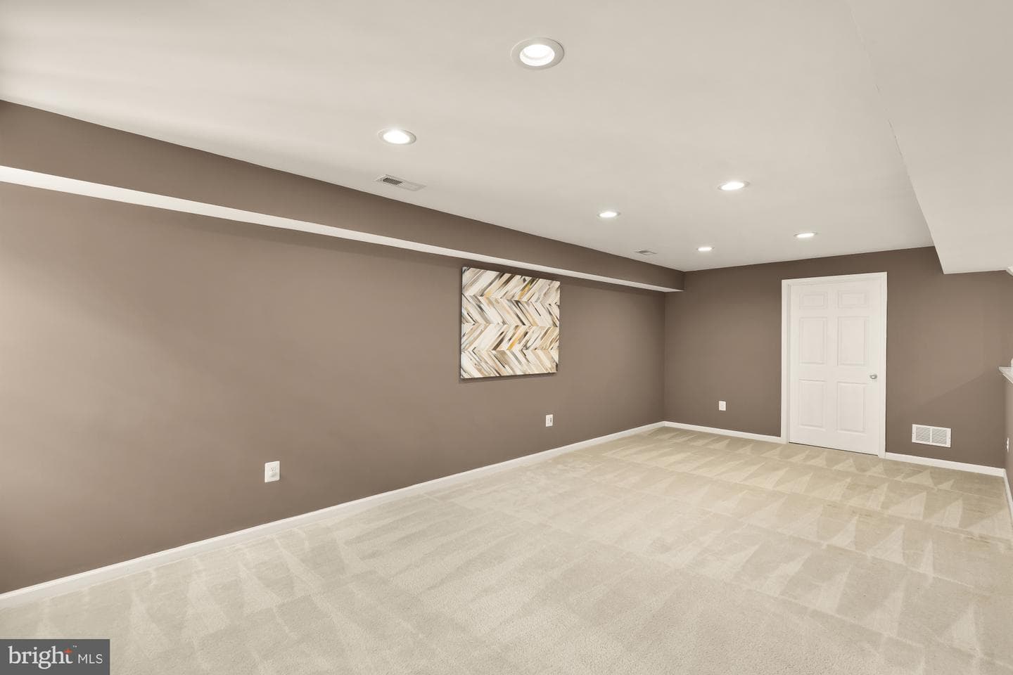 1831 Clarke Boulevard photo 45