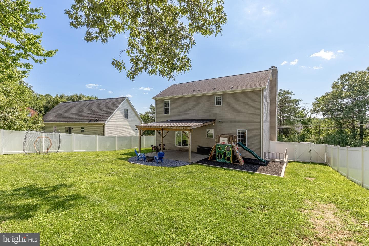 1831 Clarke Boulevard photo 53