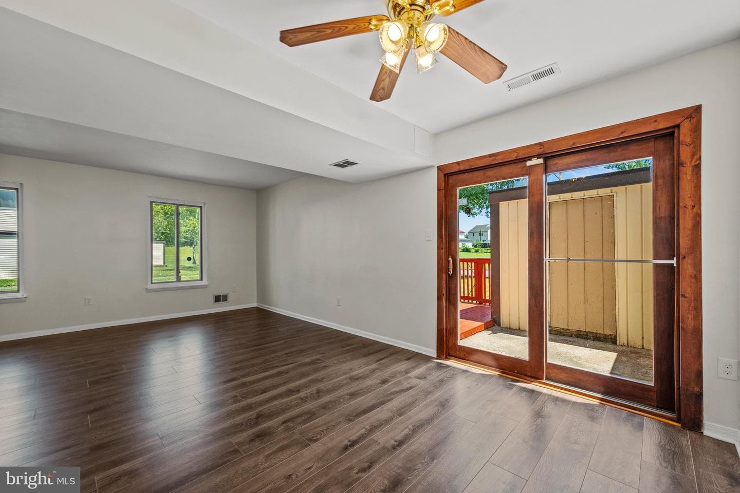 89 King Henry Circle #89 photo 5