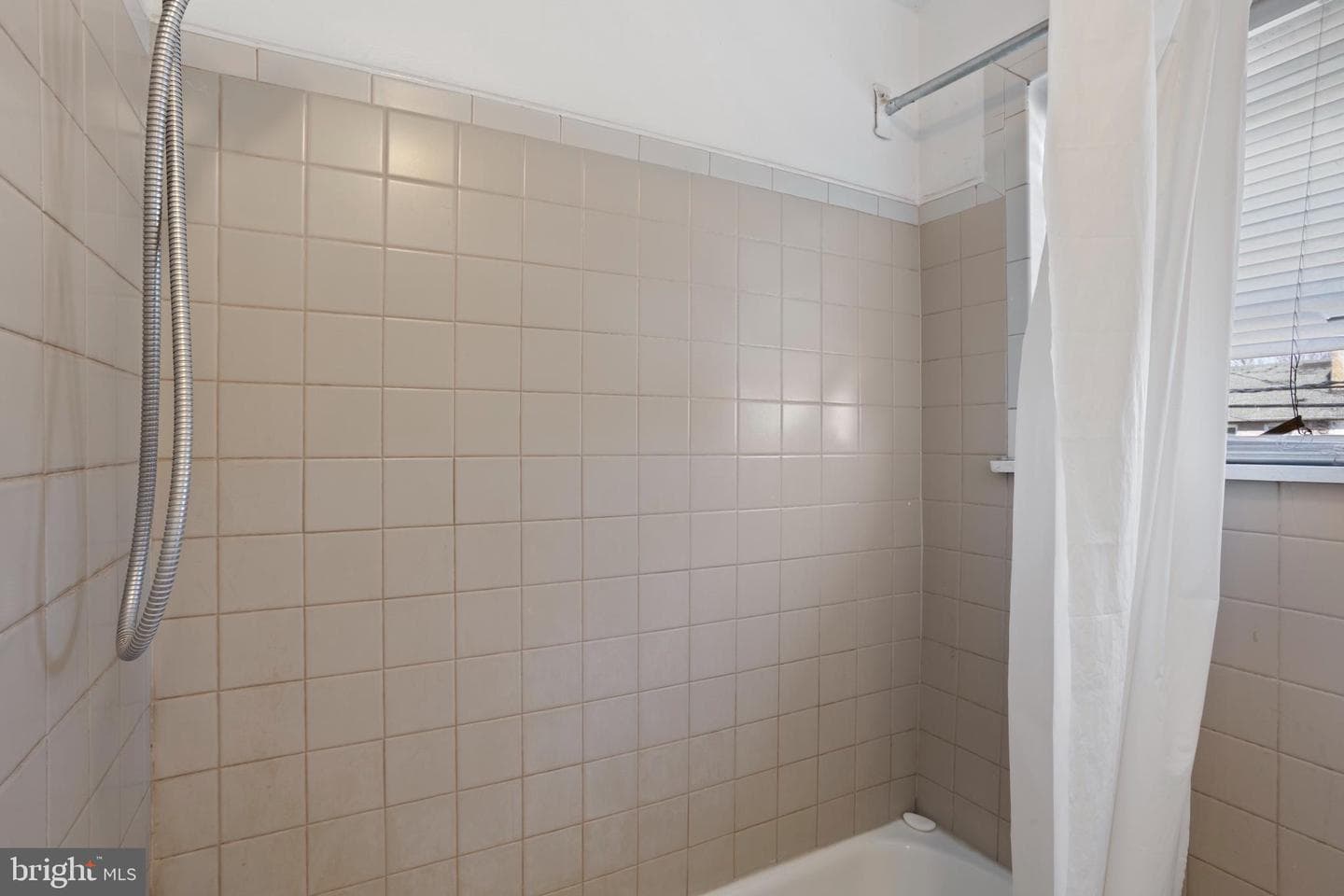 41 N Dundalk Avenue photo 17