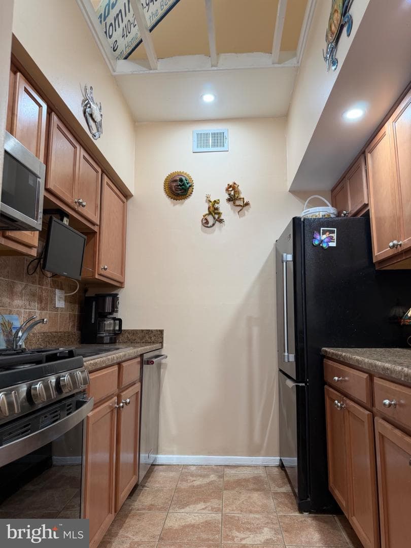 1 Suntop Court #202 photo 6