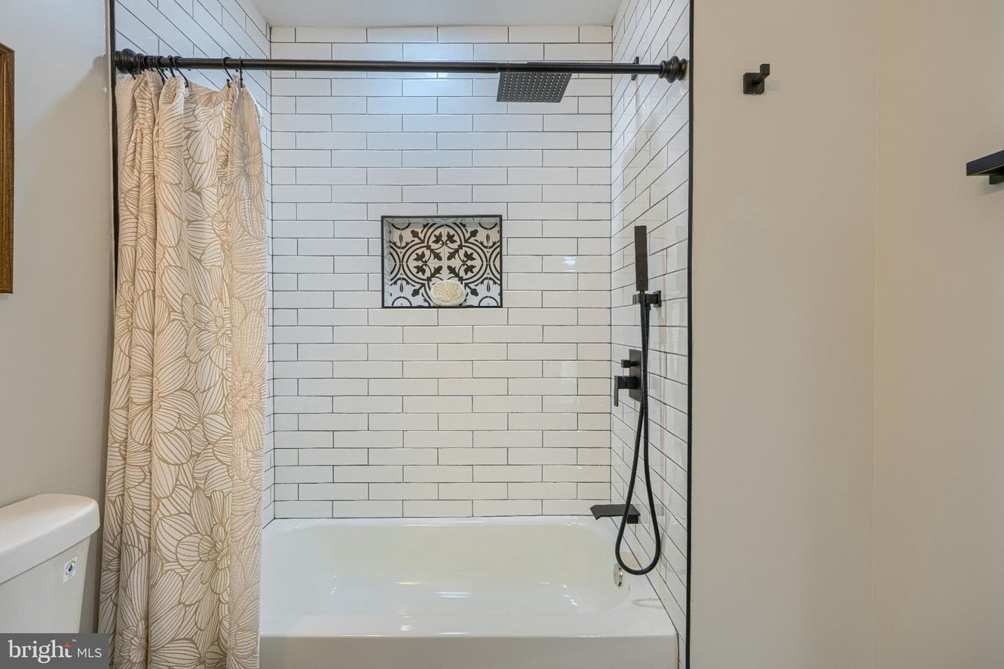 4514 Kenwood Avenue photo 37