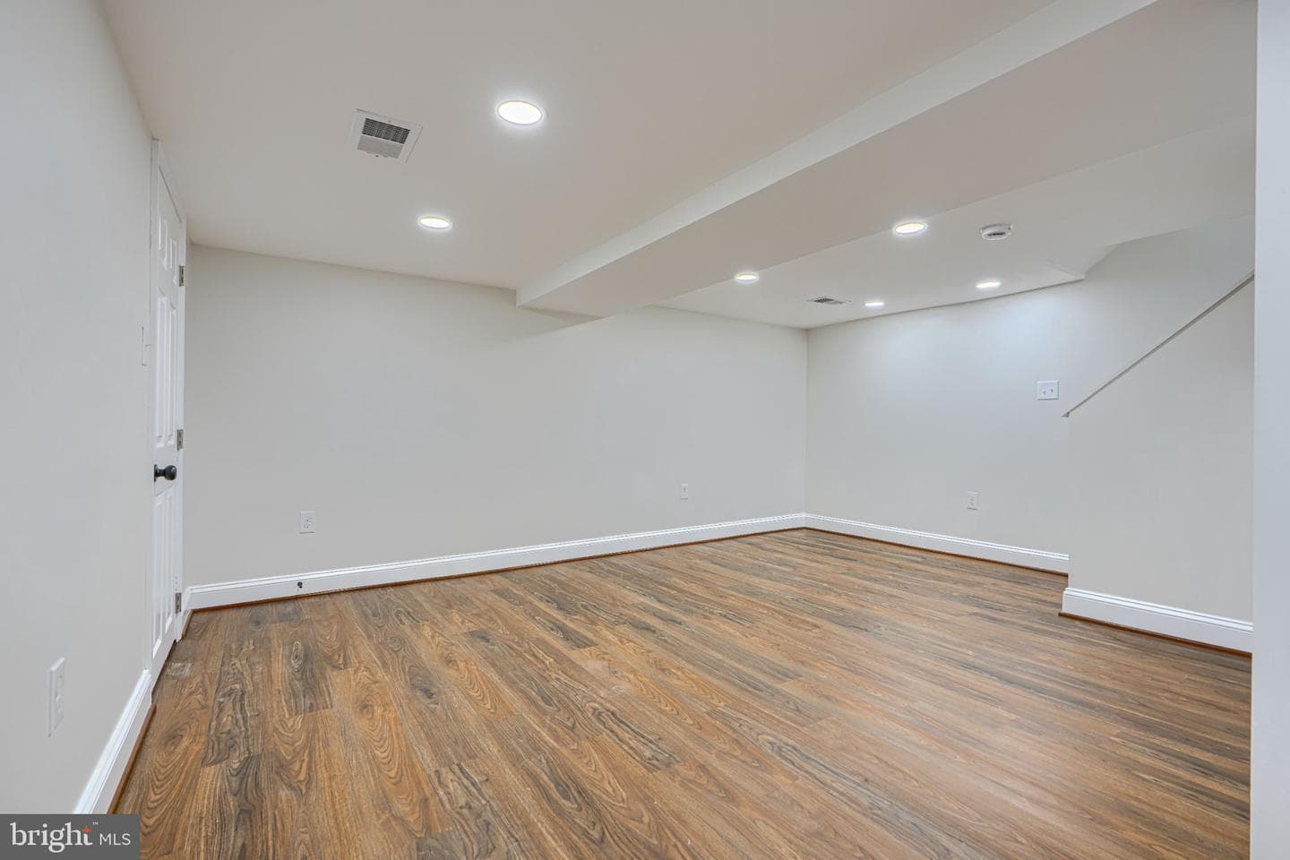 4514 Kenwood Avenue photo 53