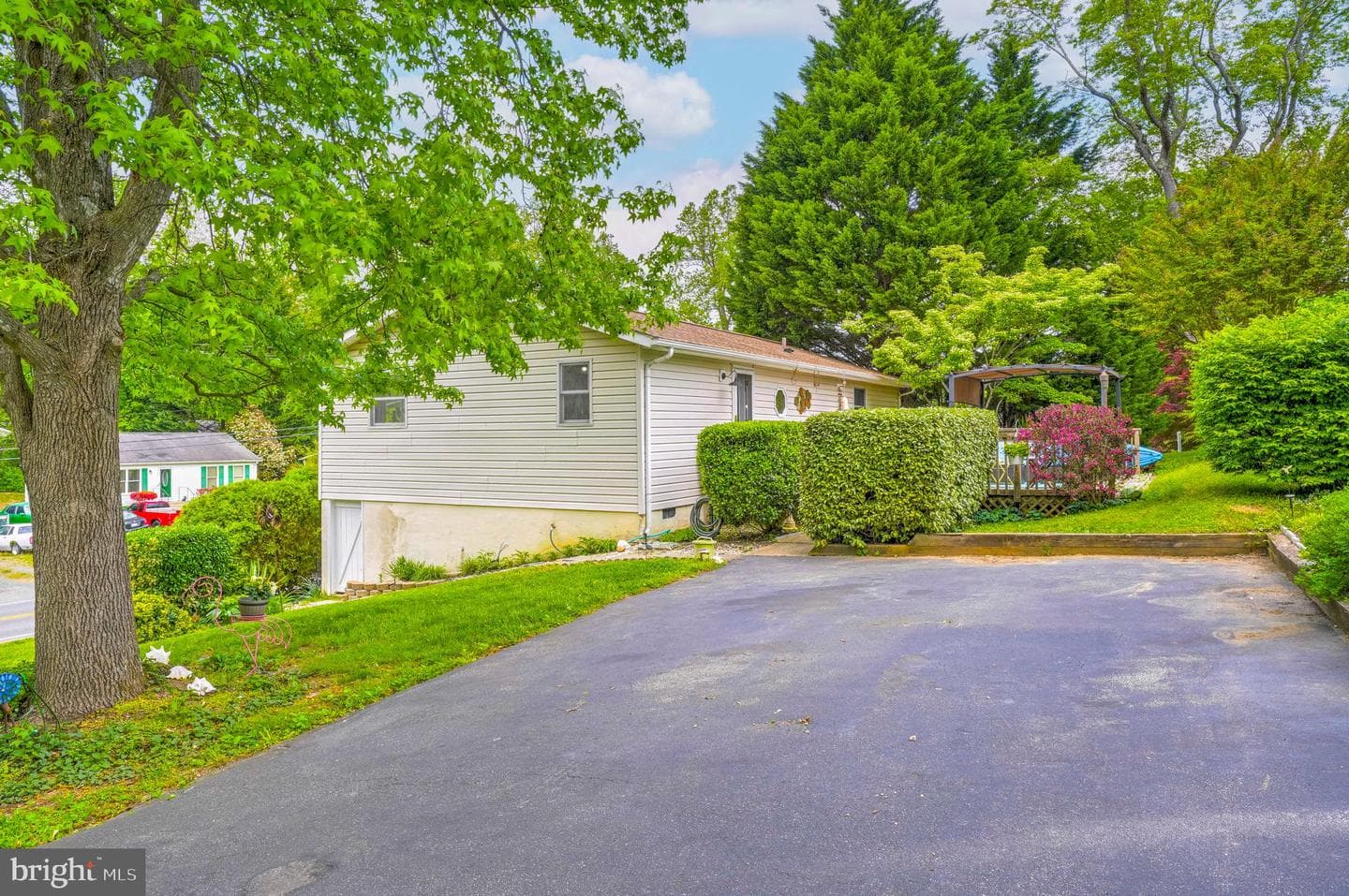 5440 Bayview Avenue photo 21