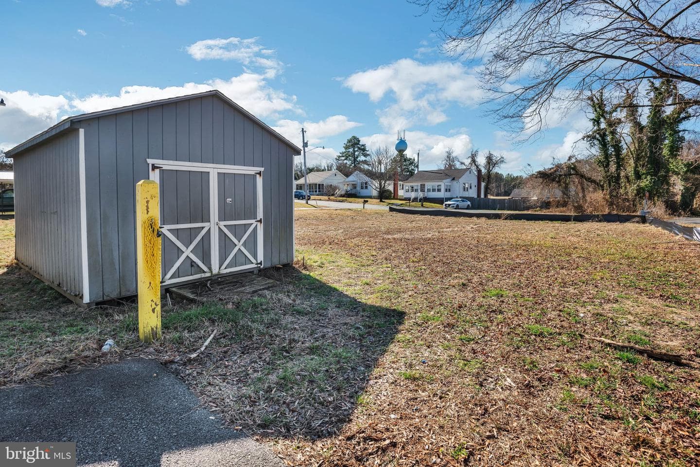 4870 Calvert Drive photo 10