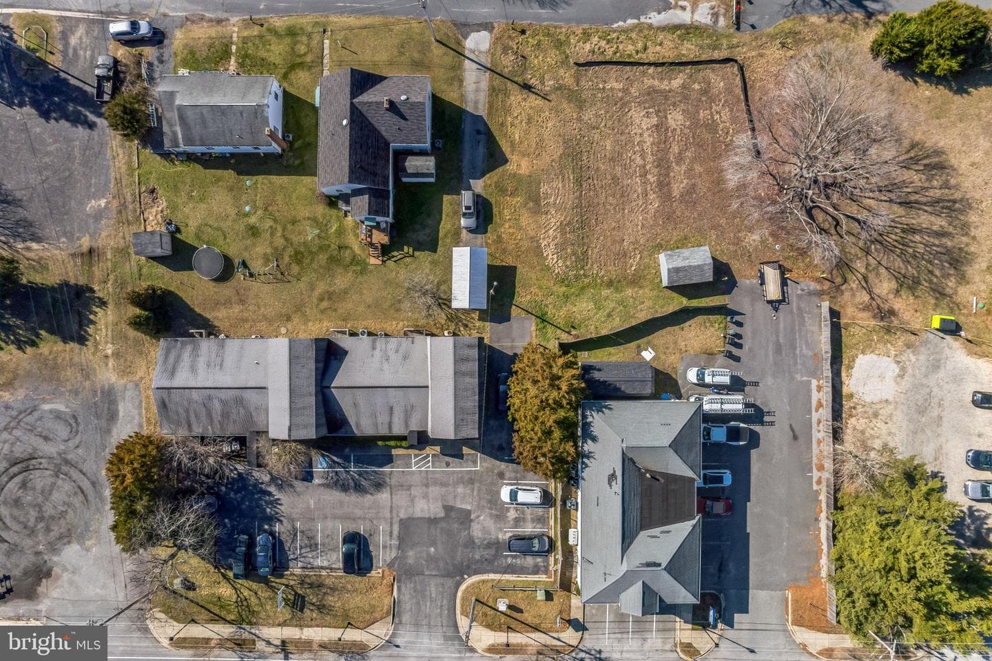 4870 Calvert Drive photo 13