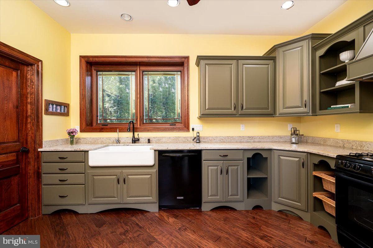 6675 Marshall Road photo 31