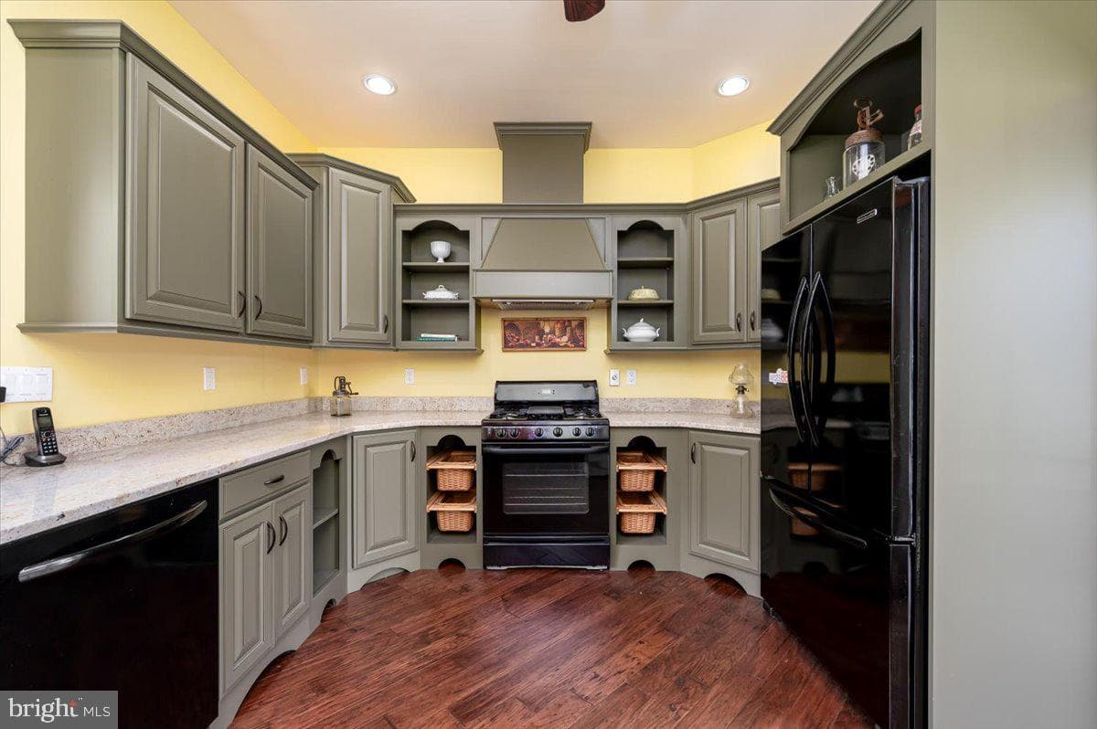 6675 Marshall Road photo 32