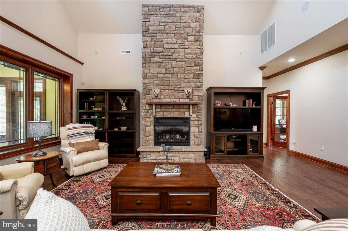 6675 Marshall Road photo 8