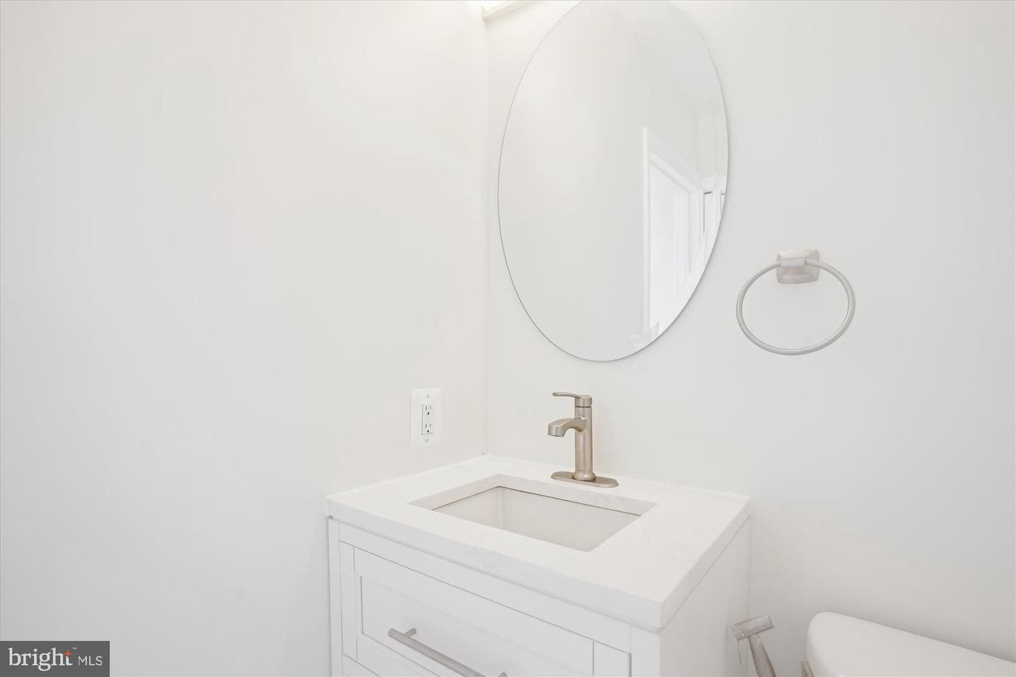 3143 Calvert Boulevard photo 35