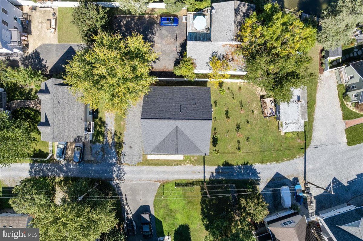 206 Point Lane photo 37