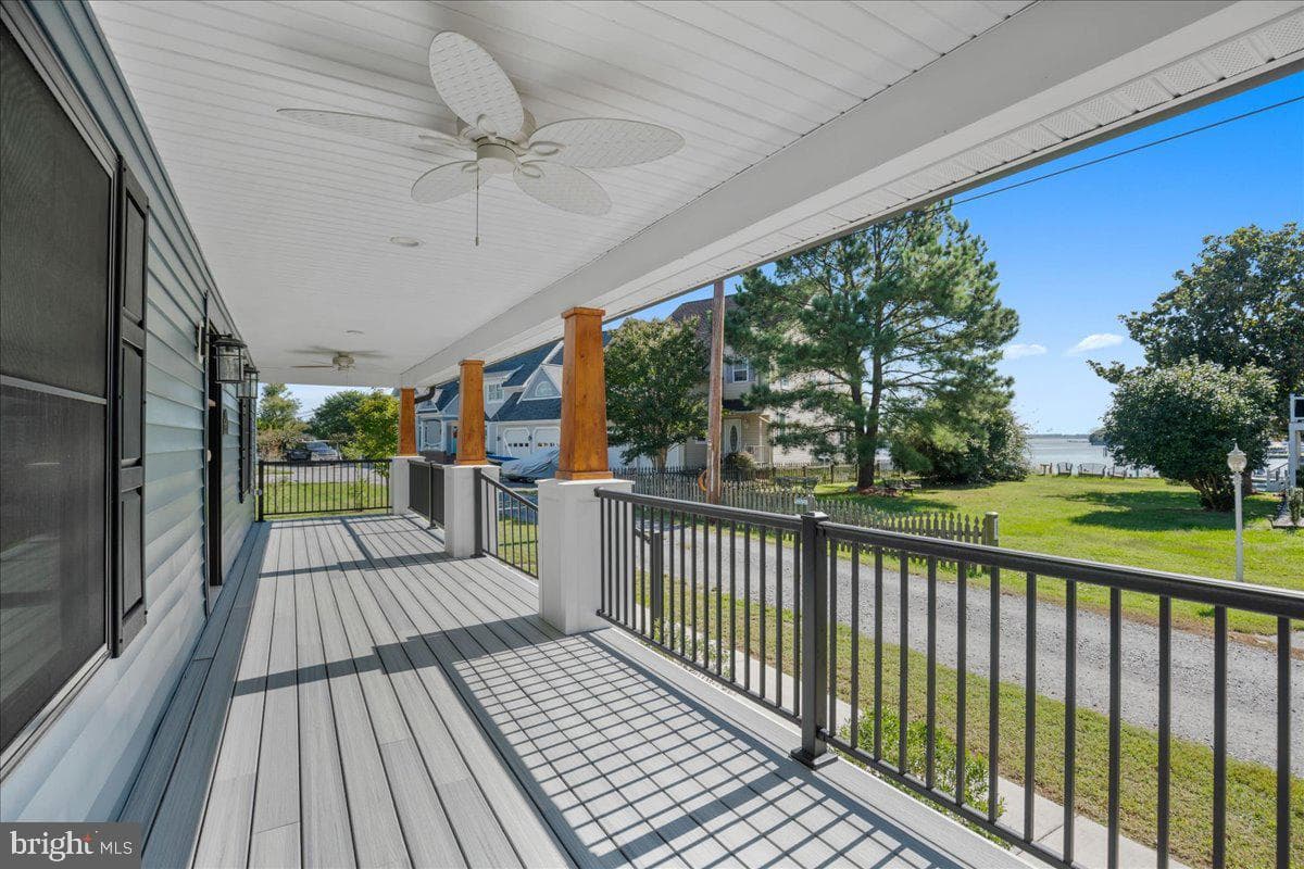 206 Point Lane photo 4