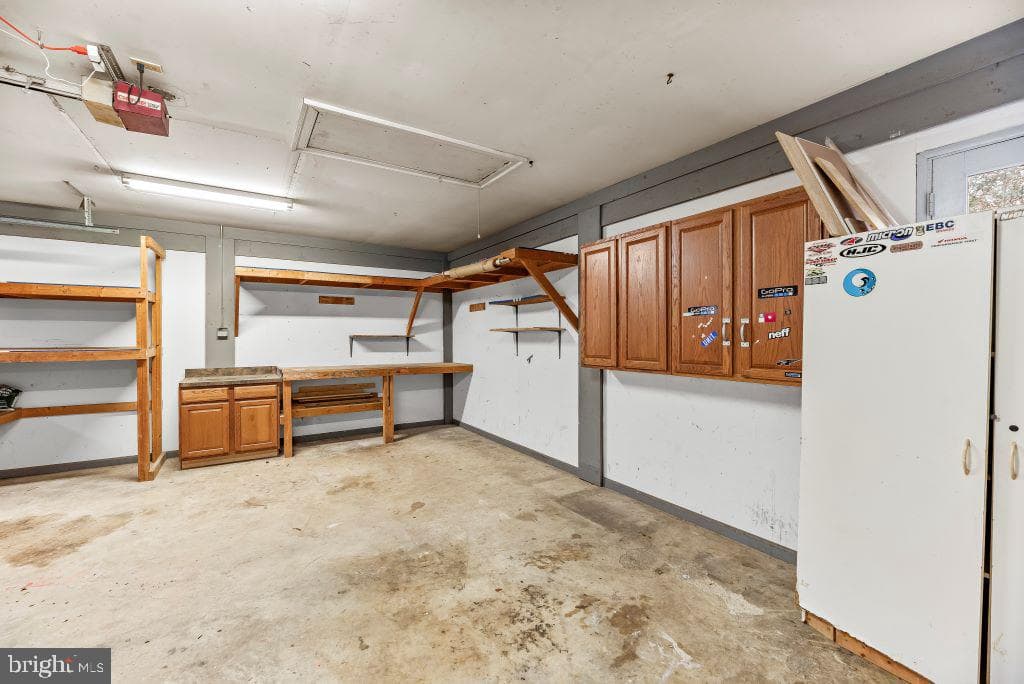 4450 Lancaster Drive photo 20