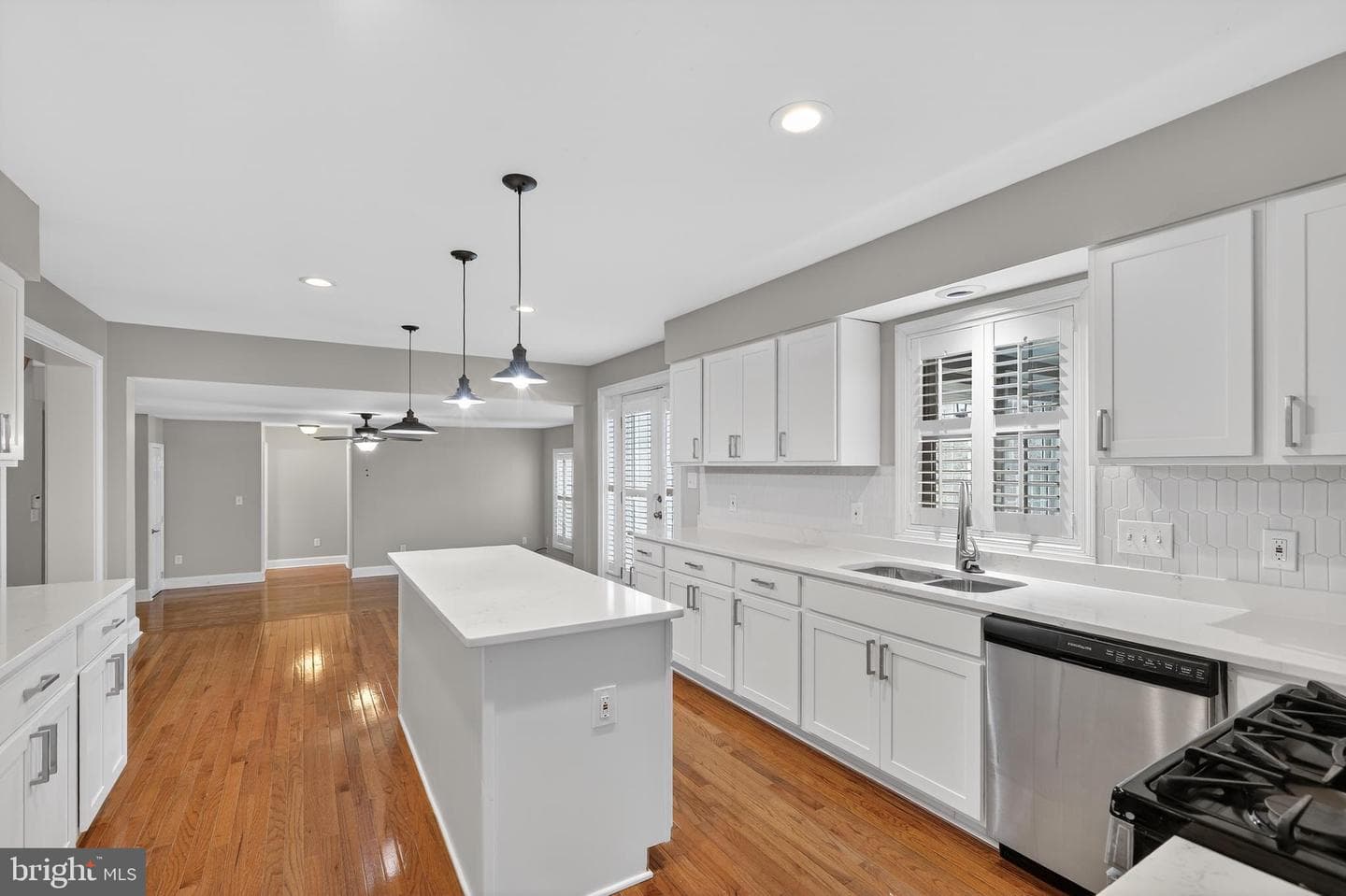 1610 Wilson Road photo 4