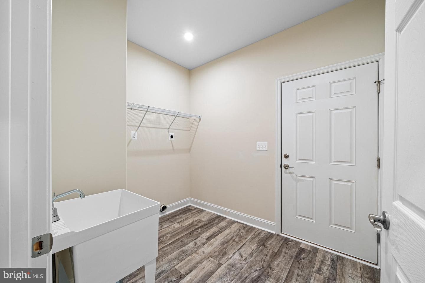 298 Cove Drive photo 11