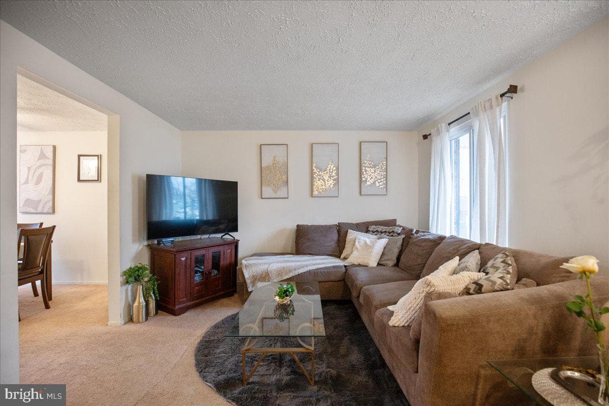 801 Calvert Towne Drive photo 6