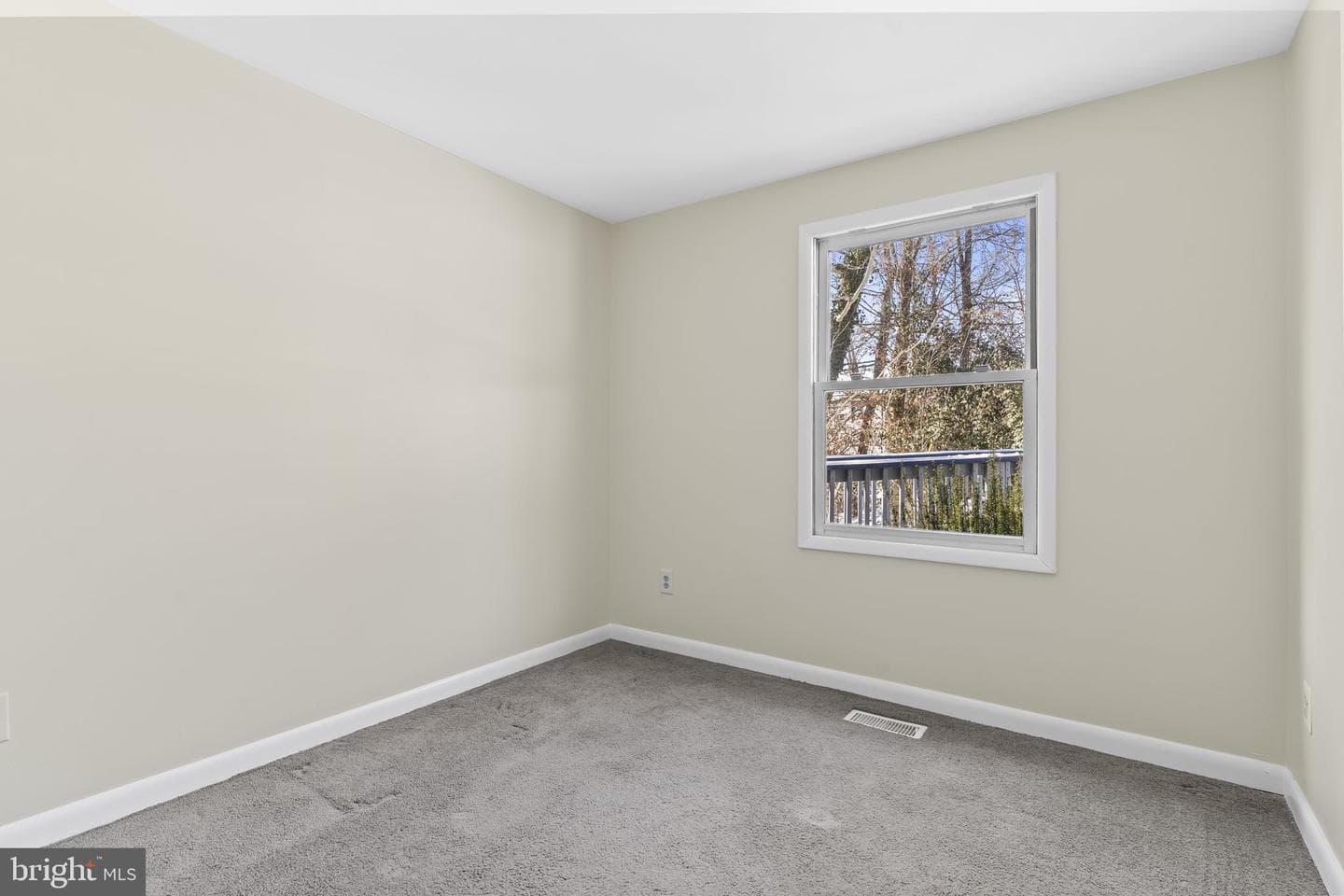 532 Shortbow Trail photo 15