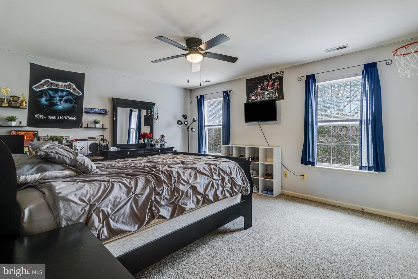 933 Morello Way photo 32